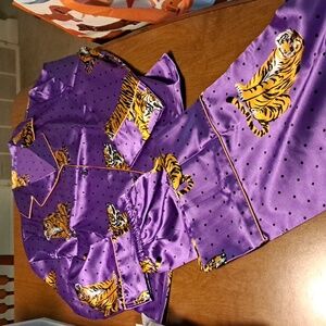 Tiger silky pajamas  M